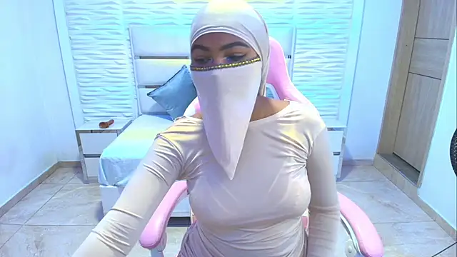 Zafira kazenn online show from 17, 2, 2025