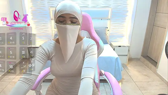 Zafira kazenn online show from 23, 3, 2025