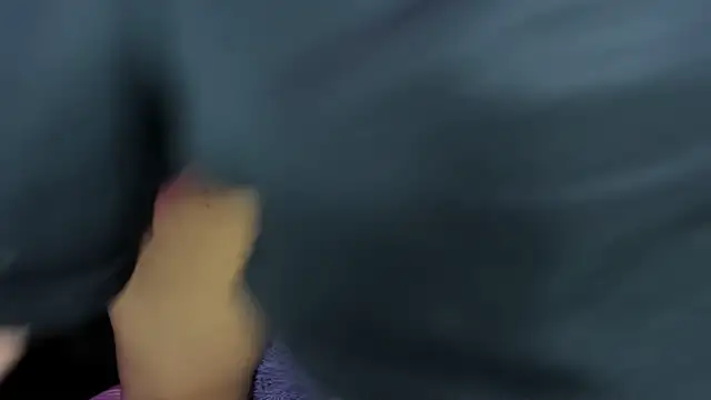 EmilyPacho  online show from 22, 12, 2025