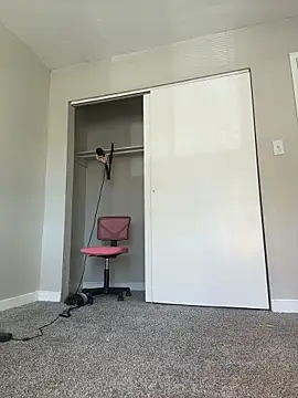 Snapshot of angelicasn0w chatting on 2, 2, 2026 angelicasn0w online show from 2, 2, 2026