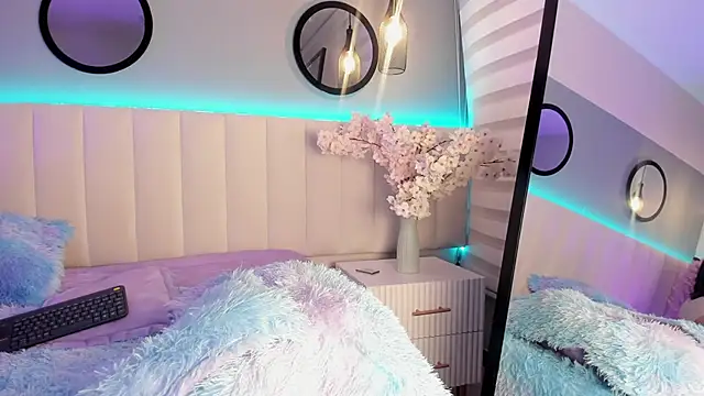 alice lodge online show from 20, 9, 2025