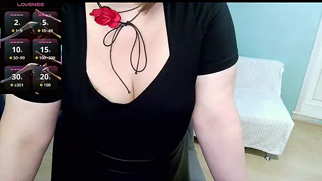 Snapshot of LizaMilfa chatting on 7, 11, 2025 LizaMilfa online show from 7, 11, 2025