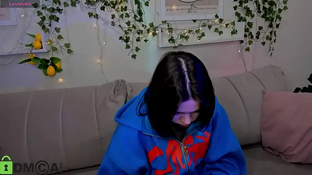 Snapshot of Chio_Mio chatting on 18, 9, 2025 Chio Mio online show from 18, 9, 2025