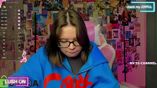 Snapshot of Chio_Mio chatting on 20, 9, 2025 Chio Mio online show from 20, 9, 2025