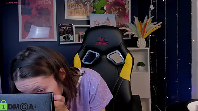 Snapshot of Chio_Mio chatting on 10, 10, 2025 Chio Mio online show from 10, 10, 2025