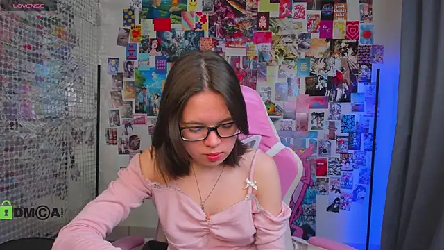 Snapshot of Chio_Mio chatting on 19, 10, 2025 Chio Mio online show from 19, 10, 2025