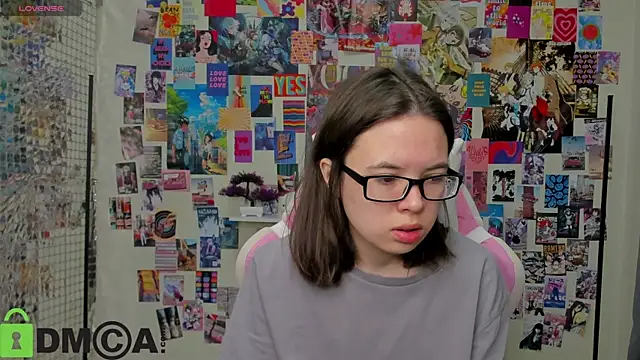 Snapshot of Chio_Mio chatting on 24, 10, 2025 Chio Mio online show from 24, 10, 2025