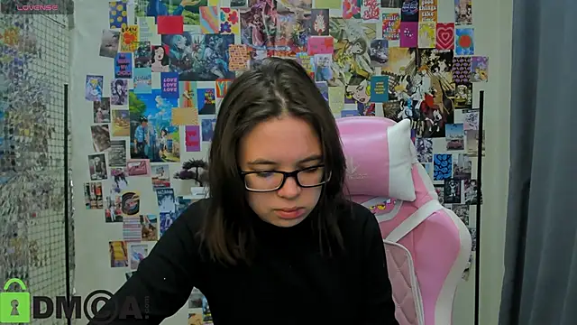 Snapshot of Chio_Mio chatting on 27, 10, 2025 Chio Mio online show from 27, 10, 2025