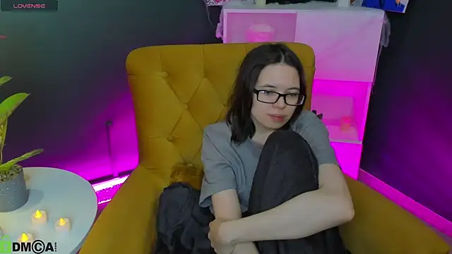 Snapshot of Chio_Mio chatting on 29, 10, 2025 Chio Mio online show from 29, 10, 2025