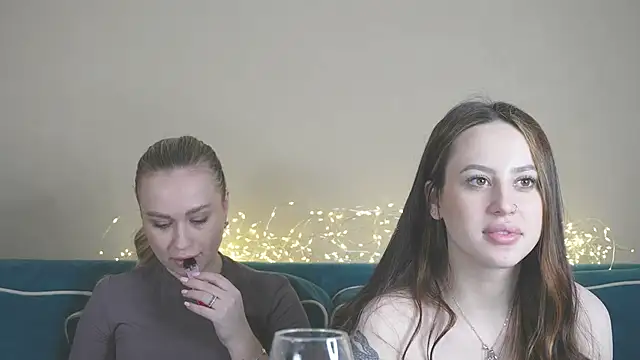 girlstirp online show from 28, 2, 2025