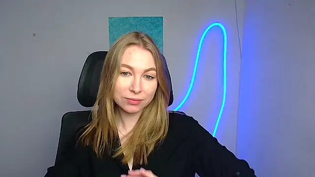 Snapshot of Dana_flowers chatting on 5, 4, 2026 Dana flowers online show from 5, 4, 2026