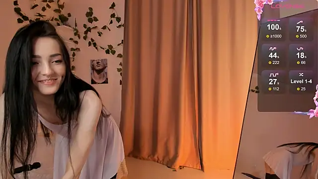 Snapshot of Bella__Faith chatting on 5, 3, 2025 Bella  Faith online show from 5, 3, 2025