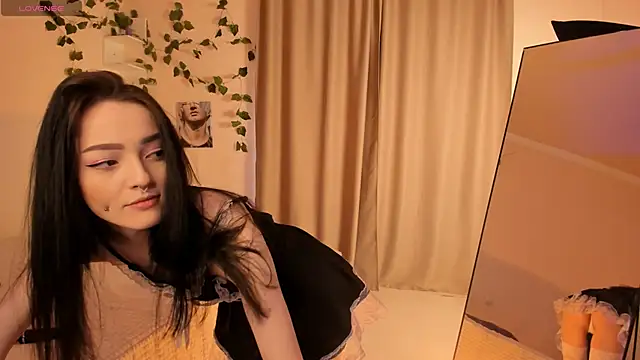 Snapshot of Bella__Faith chatting on 16, 3, 2025 Bella  Faith online show from 16, 3, 2025