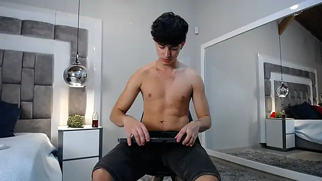 Snapshot of DrakeCollinss chatting on 20, 2, 2025 DrakeCollinss online show from 20, 2, 2025