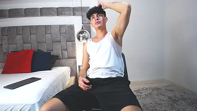 Snapshot of DrakeCollinss chatting on 1, 3, 2025 DrakeCollinss online show from 1, 3, 2025