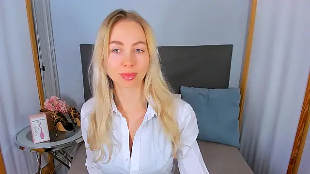 Snapshot of MargaritaRose chatting on 15, 3, 2026 MargaritaRose online show from 15, 3, 2026