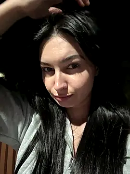 Snapshot of lunalovelee chatting on 23, 9, 2025 lunalovelee online show from 23, 9, 2025