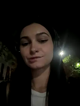 Snapshot of lunalovelee chatting on 26, 9, 2025 lunalovelee online show from 26, 9, 2025