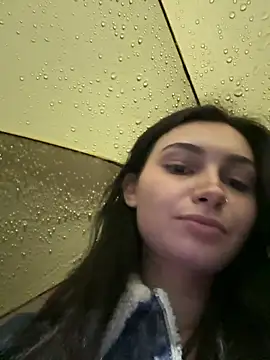 Snapshot of lunalovelee chatting on 17, 10, 2025 lunalovelee online show from 17, 10, 2025