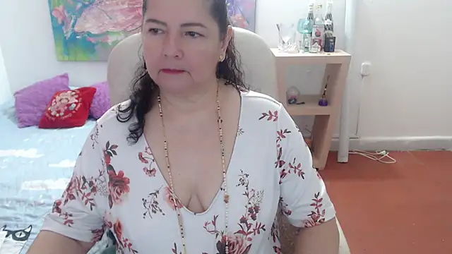 Snapshot of leonela_69 chatting on 8, 3, 2026 leonela 69 online show from 8, 3, 2026