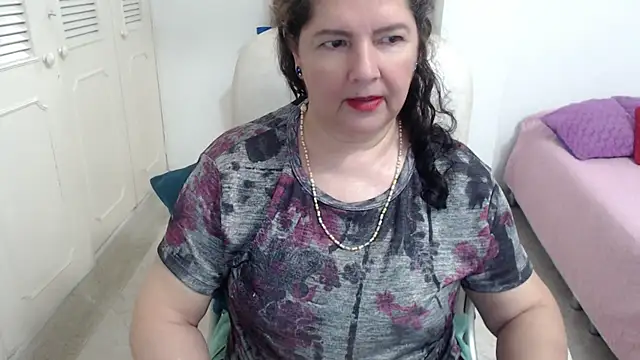 Snapshot of leonela_69 chatting on 28, 4, 2026 leonela 69 online show from 28, 4, 2026