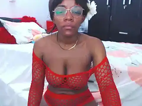 Keyra Dainty online show from 26, 2, 2025