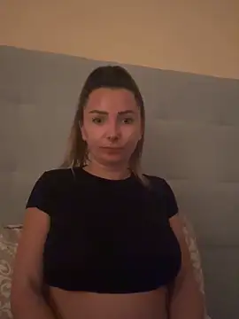 Sexilexiuk online show from 13, 2, 2025