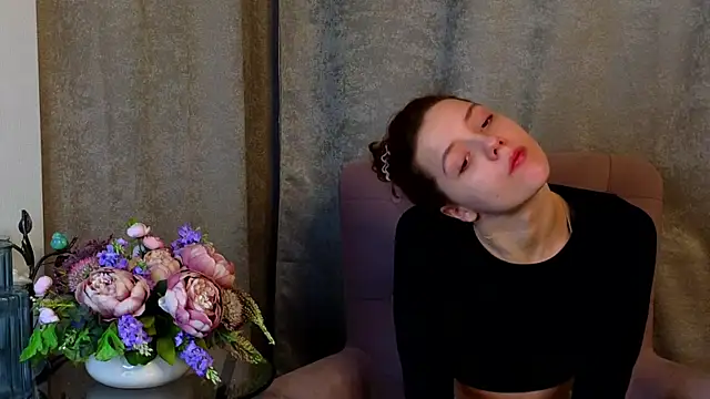 AmyGuerrero online show from 14, 2, 2025