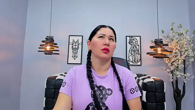 Layla palmer online show from 17, 2, 2025