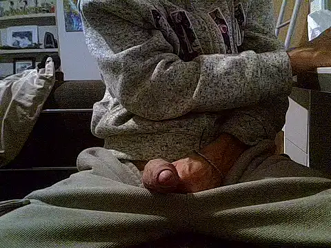 createur34 online show from 2, 10, 2025