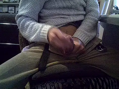 createur34 online show from 14, 11, 2025