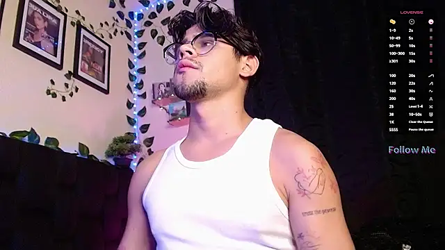 isaac-saenz online show from 19, 2, 2025