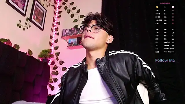 isaac-saenz online show from 23, 2, 2025