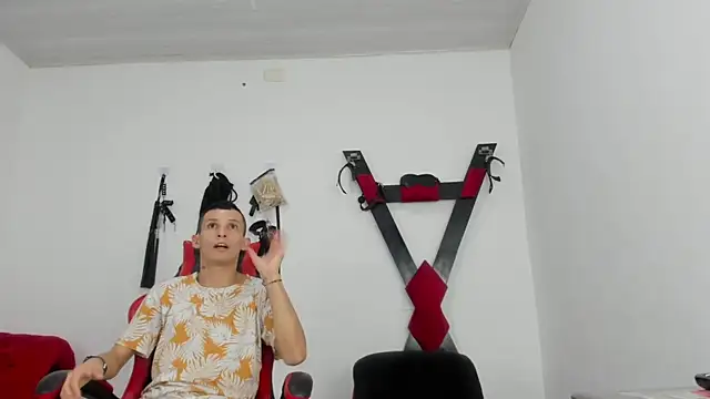 Isak Millan online show from 14, 12, 2025