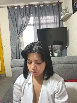 Snapshot of ZafiroKlein chatting on 18, 9, 2025 ZafiroKlein online show from 18, 9, 2025