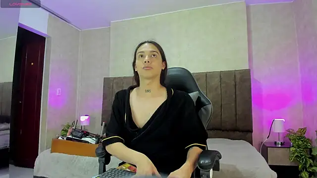 Snapshot of _Diiamond chatting on 8, 9, 2025 Diiamond online show from 8, 9, 2025