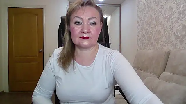 Victoria secrets  online show from 11, 11, 2025