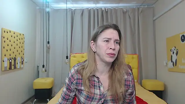 TessaDaybreak online show from 18, 2, 2026