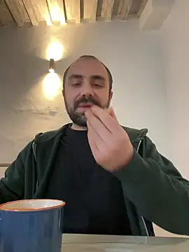 Snapshot of morfeoX chatting on 25, 2, 2025 morfeoX online show from 25, 2, 2025