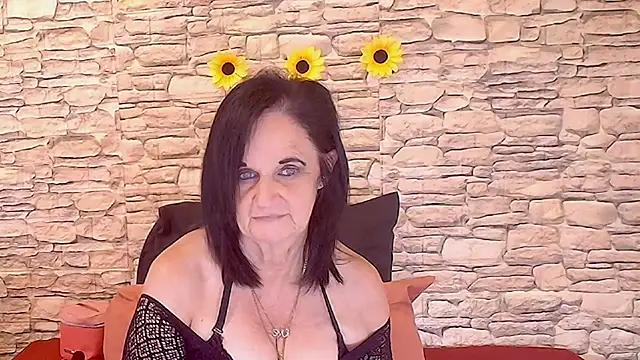 Snapshot of LuciousGrace chatting on 9, 3, 2026 LuciousGrace online show from 9, 3, 2026