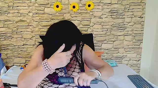 Snapshot of LuciousGrace chatting on 23, 3, 2026 LuciousGrace online show from 23, 3, 2026