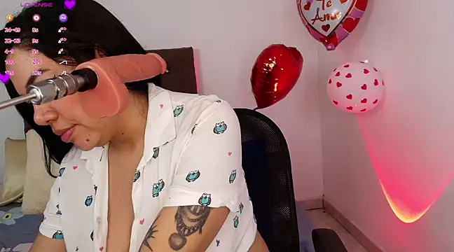 Snapshot of titqueenx chatting on 1, 3, 2025 titqueenx online show from 1, 3, 2025