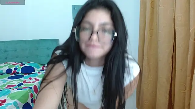 Snapshot of Violett_11 chatting on 22, 3, 2025 Violett 11 online show from 22, 3, 2025
