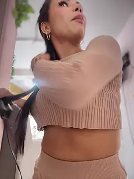 Naatalia online show from 28, 11, 2025