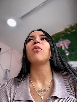 Naatalia online show from 10, 2, 2026