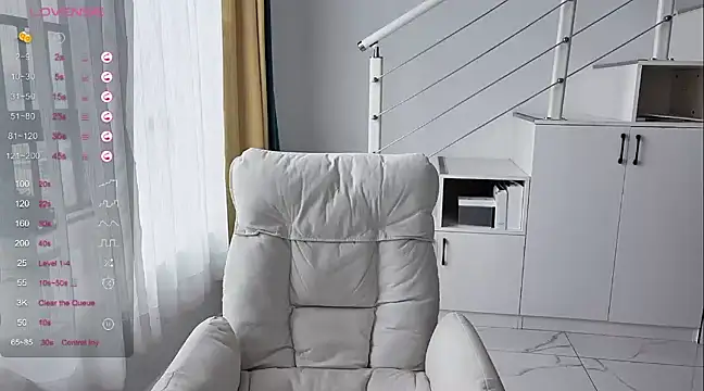 Cassie-20 online show from 18, 3, 2025