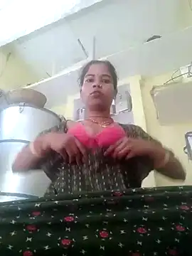 Snapshot of MEENA_ROY chatting on 21, 2, 2025 MEENA ROY online show from 21, 2, 2025