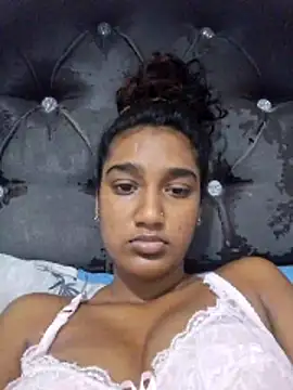 Snapshot of indianpink_lips chatting on 5, 4, 2026 indianpink lips online show from 5, 4, 2026