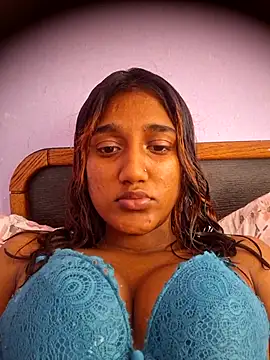 Snapshot of indianpink_lips chatting on 7, 5, 2026 indianpink lips online show from 7, 5, 2026