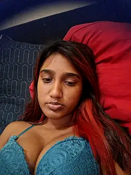 Snapshot of indianpink_lips chatting on 29, 5, 2026 indianpink lips online show from 29, 5, 2026